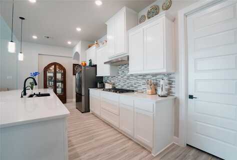 2309 Red Tailed Hawk Lane, McKinney, TX 75071