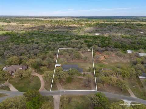 290 Bolton Circle, West, TX 76691