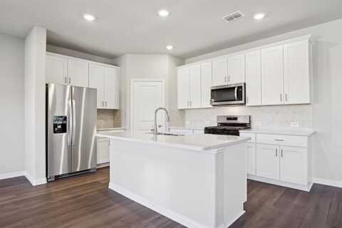 920 Dayflower Court, Lavon, TX 75166