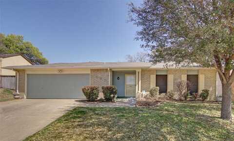 422 E Crossland Boulevard, Grand Prairie, TX 75052