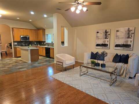 1032 Bending Oak Drive, Cedar Hill, TX 75104