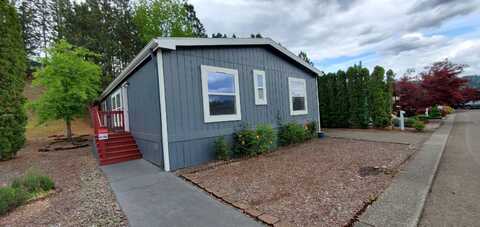 10400 SE Cook Ct, Milwaukie, OR 97222