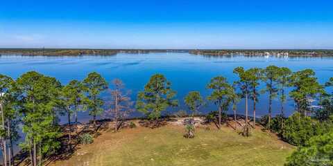 8120 Blackwater Dr, Milton, FL 32583