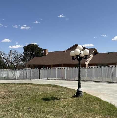 1002 E County Rd 127, Midland, TX 79706