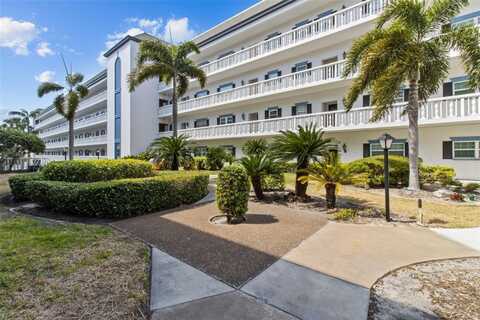 131 BLUFF VIEW DRIVE, BELLEAIR BLUFFS, FL 33770