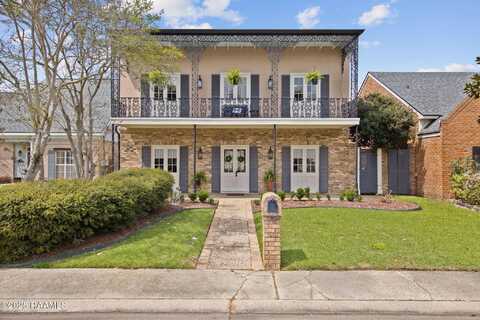13 Heatherstone Drive, Lafayette, LA 70508