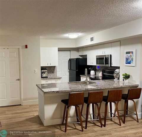 2600 S University Dr, Davie, FL 33328