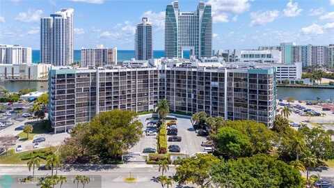 400 Leslie Dr, Hallandale Beach, FL 33009