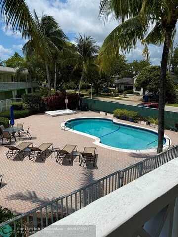 2124 NE 5th Ave, Wilton Manors, FL 33305