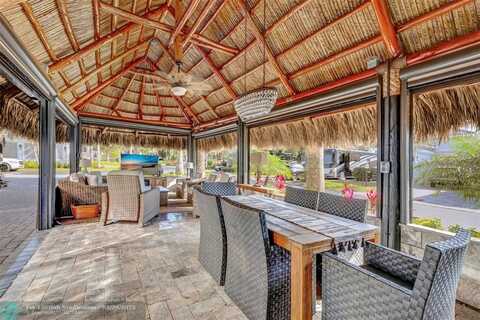 291 N Cortez Dr, Pompano Beach, FL 33068