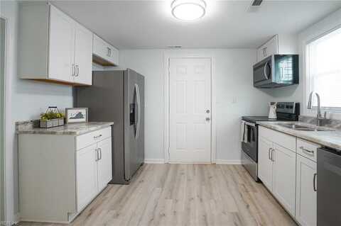 735 Childs Avenue, Hampton, VA 23661