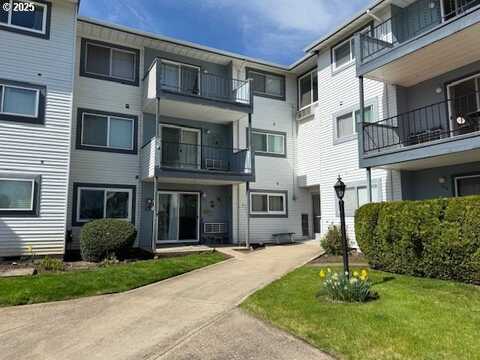 950 EVERGREEN RD, Woodburn, OR 97071