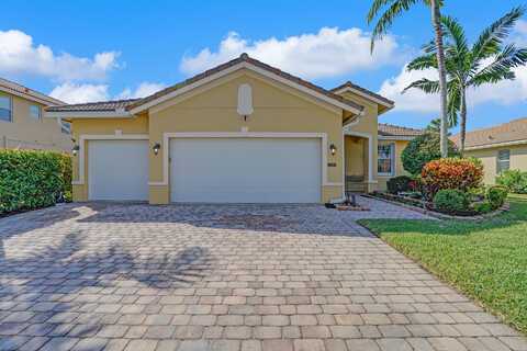 9328 Silent Oak Circle, West Palm Beach, FL 33411