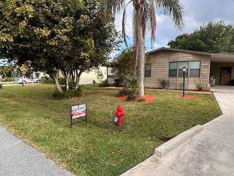 2828 SW Toronado Trail, Stuart, FL 34997