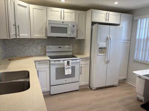 2303 Lucaya Lane, Coconut Creek, FL 33066