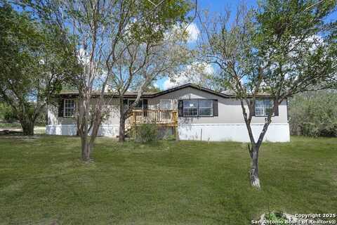 176 county road 5633, Castroville, TX 78009