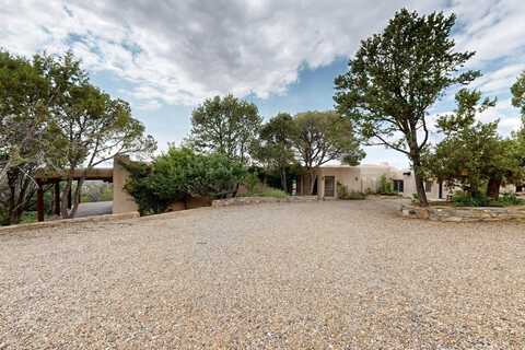 200 Circle Drive, Santa Fe, NM 87501