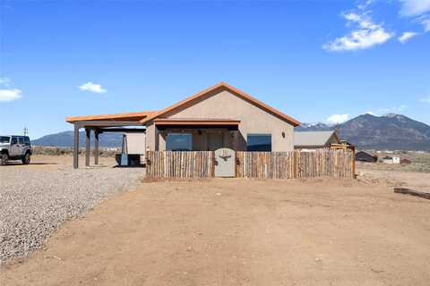 54 Camino Sabio, El Prado, NM 87529