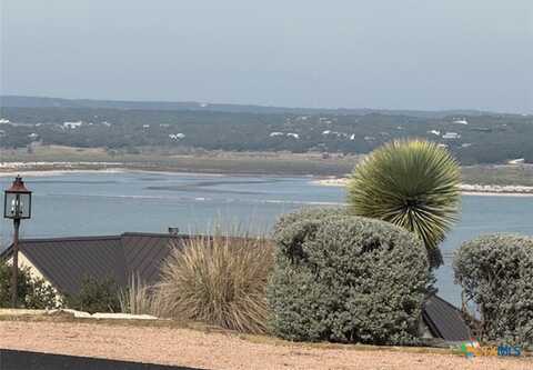 523 Oak Shores Drive, Canyon Lake, TX 78133