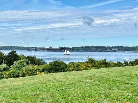 65 Ridge Road, Newport, RI 02840