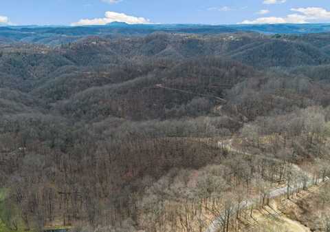 1 Reynold Ridge Rd, Bandy, VA 24602