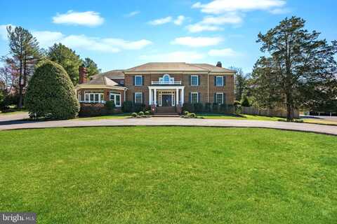 8920 SAUNDERS LANE, BETHESDA, MD 20817