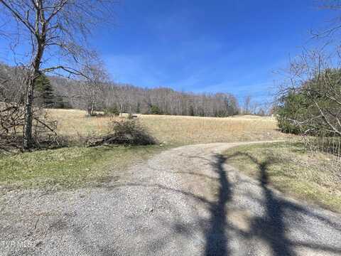 900 Crowder Road, Mountain City, TN 37683