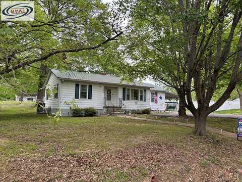 449 OAK ST, BIG SANDY, TN 38221