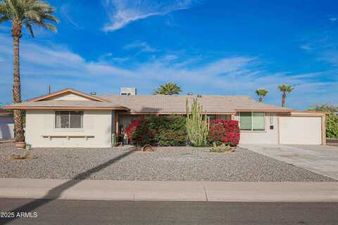 12015 N Riviera CT Court, Sun City, AZ 85351