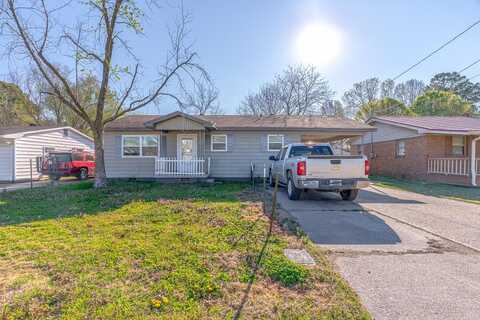 201 S 13th Avenue, Paragould, AR 72450