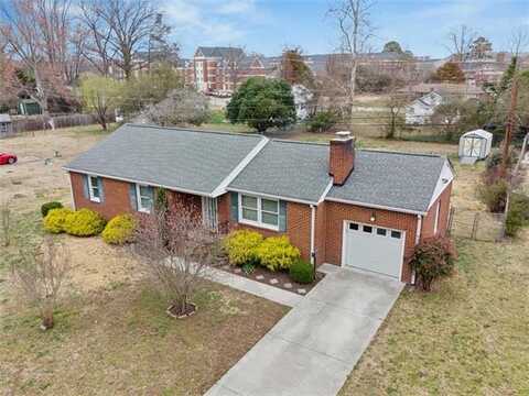 4 Meadow Drive, Newport News, VA 23606