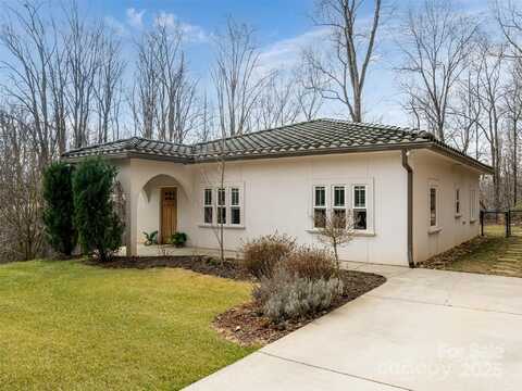54 Maple Springs Road, Asheville, NC 28805
