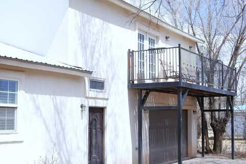 404 3RD Street, Capitan, NM 88316