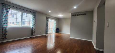 889 Kirts Boulevard, Troy, MI 48084