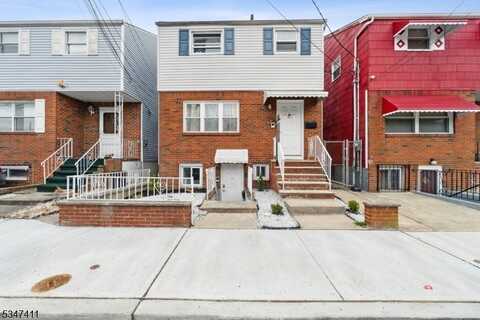21 Freedom Pl, Jersey City, NJ 07305