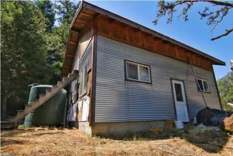 3806 Thomas Road, Miranda, CA 95553