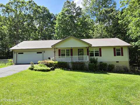 1413 Lincolnshire Drive, Crossville, TN 38555