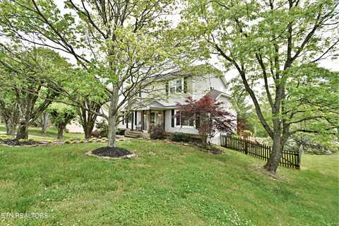 9820 Crestline Drive, Knoxville, TN 37922