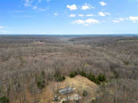 4700 Whippoorwill Ln, Festus, MO 63028
