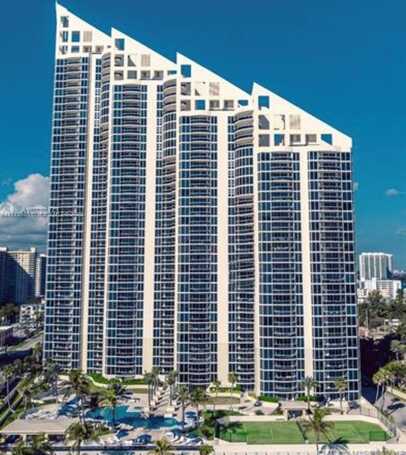 17555 Collins Ave, Sunny Isles Beach, FL 33160