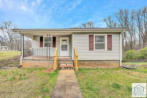 1669 Roundabout Rd, Martinsville, VA 24112