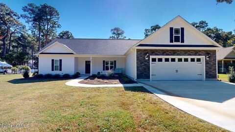 209 Dobbs Drive SE, La Grange, NC 28551