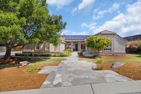 820 Via Vaquero Norte, SAN JUAN BAUTISTA, CA 95045