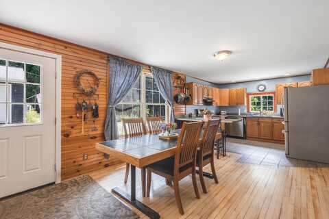 3184 Camden Road, Warren, ME 04864