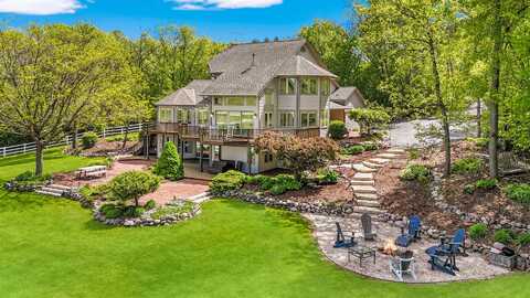 1507 St Augustine Road, Erin, WI 53027