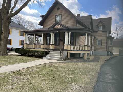 624 South Street, Elgin, IL 60123