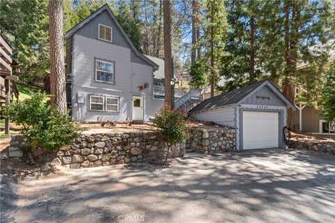 24649 San Moritz Drive, Crestline, CA 92325