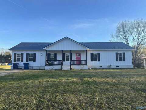 1108 6th Place NE, Arab, AL 35016