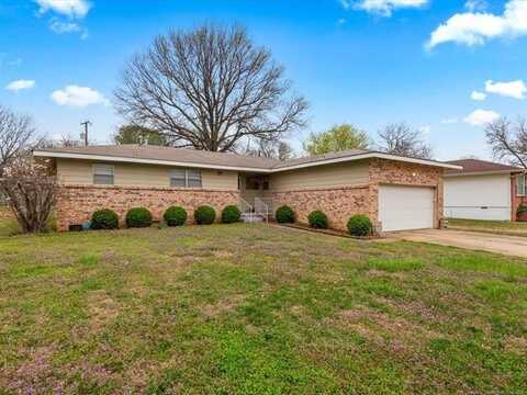 327 Mississippi Street, Nowata, OK 74048