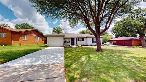 5609 Maceo Lane, Fort Worth, TX 76112